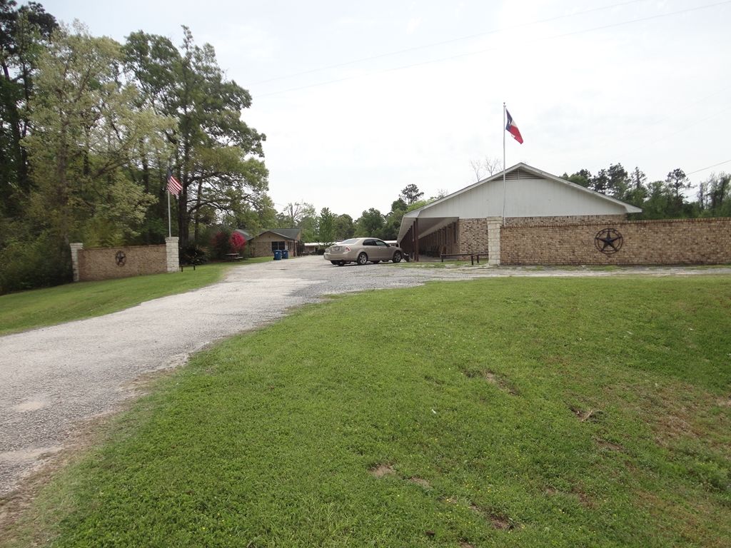 Garden Inn&Suites Silsbee Buitenkant foto