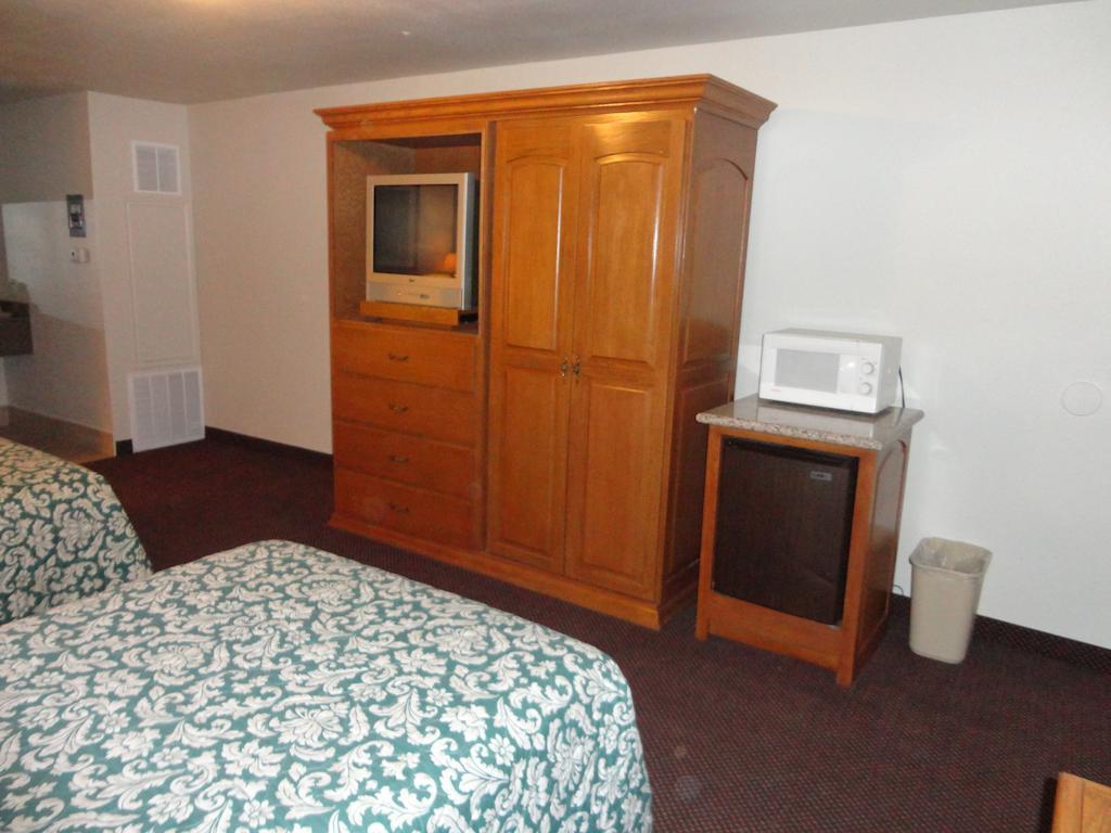 Garden Inn&Suites Silsbee Kamer foto